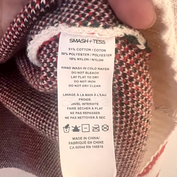 Smash + Tess / Fallon Farinacci Strawberry Sweater M/L - Picture 8 of 8